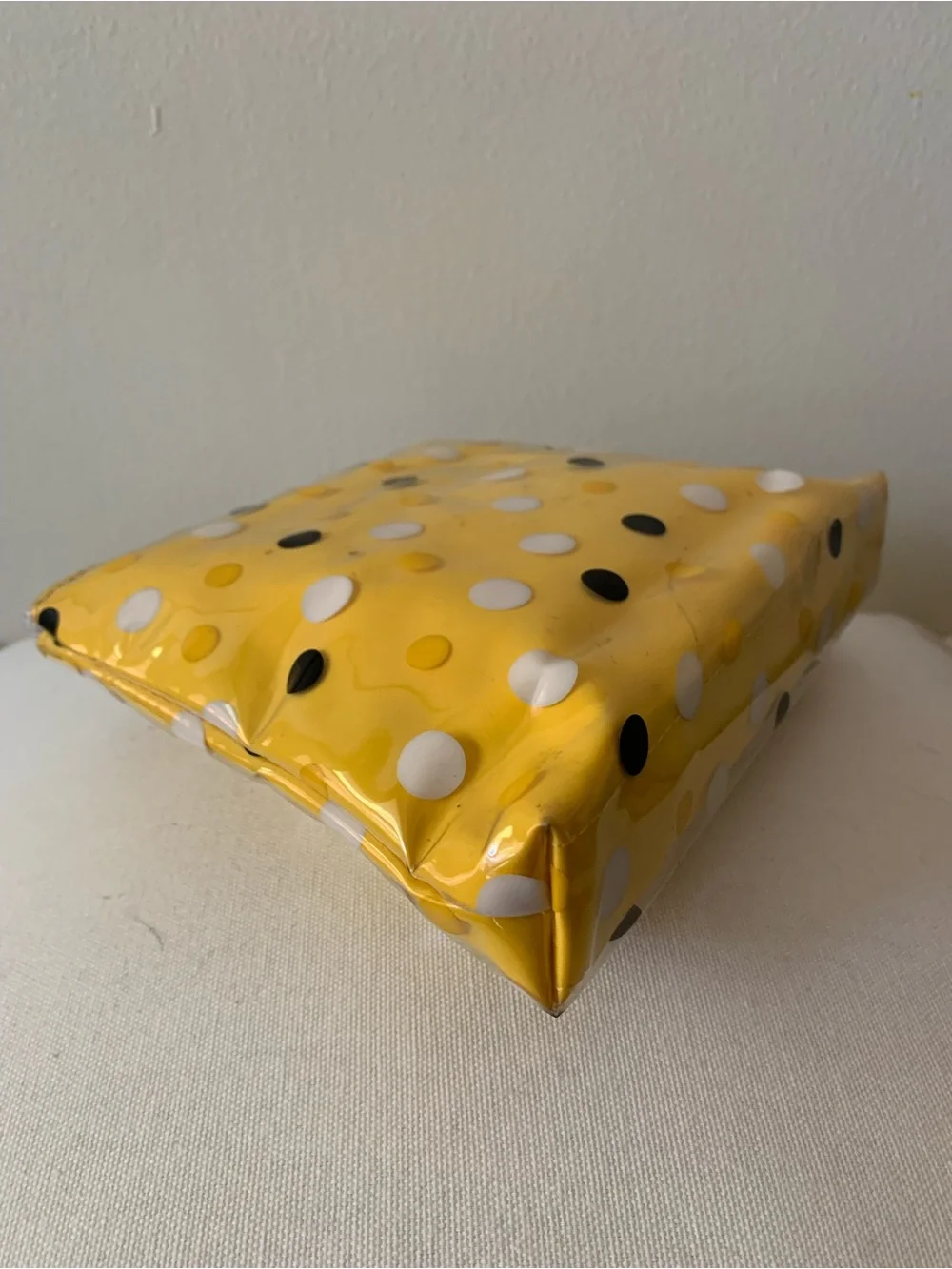 VINTAGE Elizabeth Arden Yellow Polka Dot Vinyl Zipper Pouch